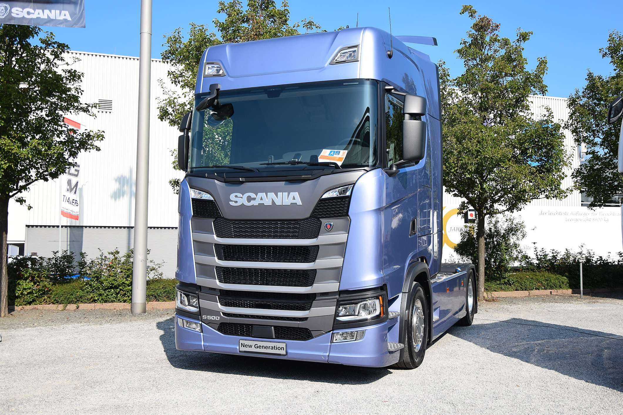 caminhão scania rebaixado