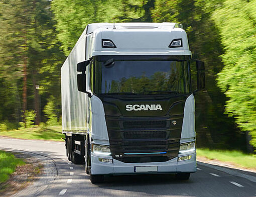 caminhão rebaixado scania